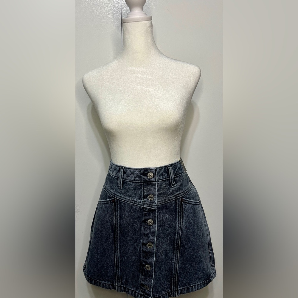 Abercrombie & Fitch Women’s Black Button Denim Jean Skirt